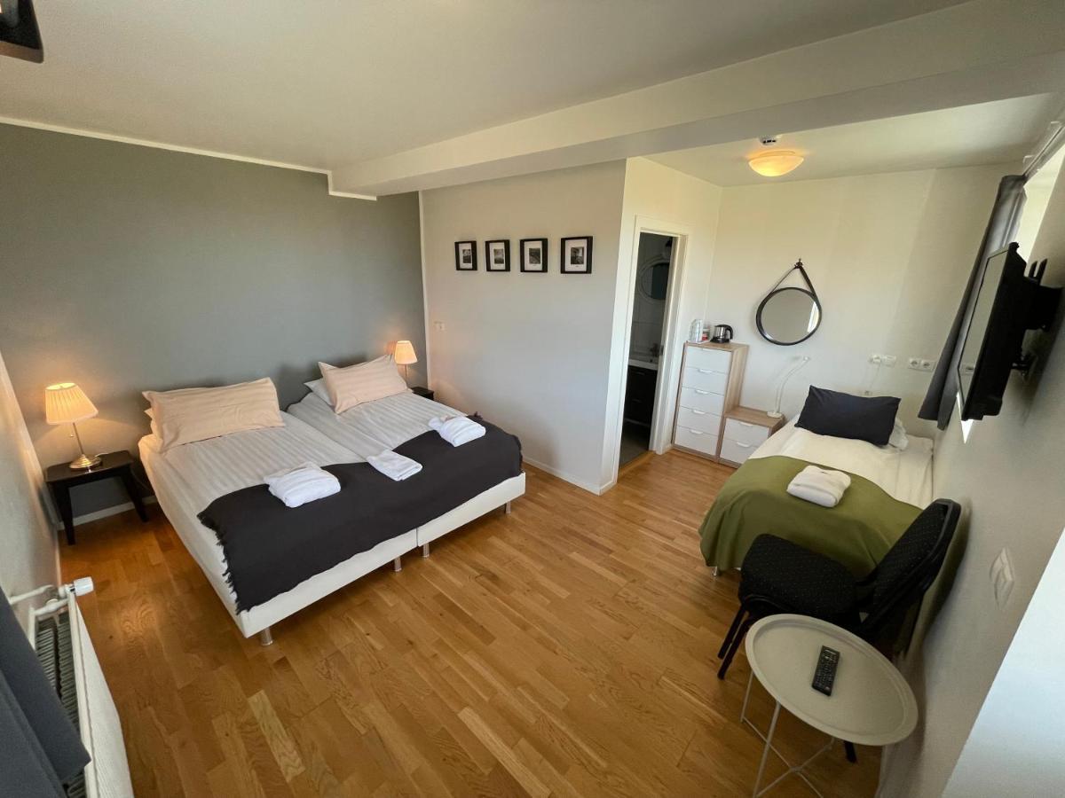 Hotel Laekur Хелла Экстерьер фото